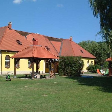 Kisecset-Vendeghaz Otel Dış mekan fotoğraf